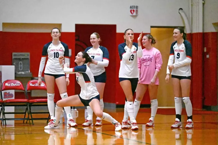 Devils Soar Past Raiders, 3-0