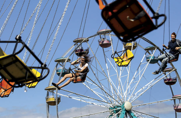 News Photo: Rainier Days In The Park