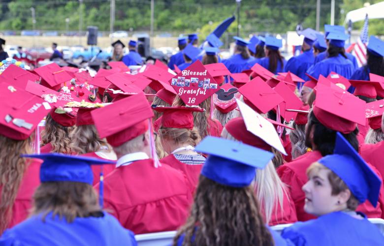 LCC commencement honors grads for their determination