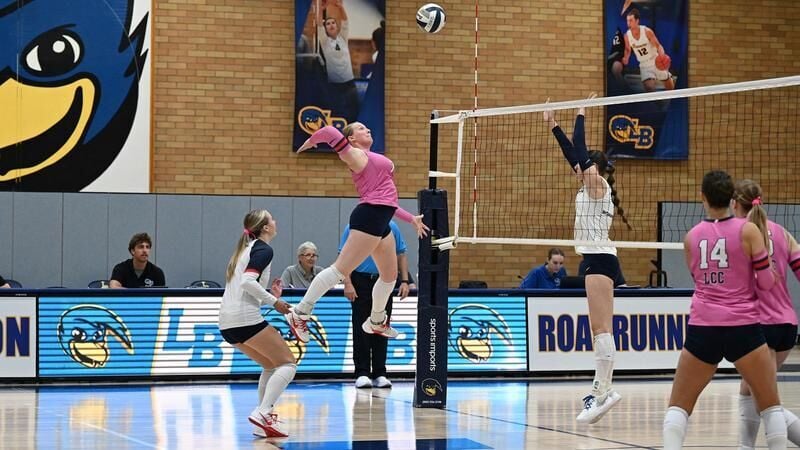 Devils Fall to 1-1 After Road Loss at Linn-Benton