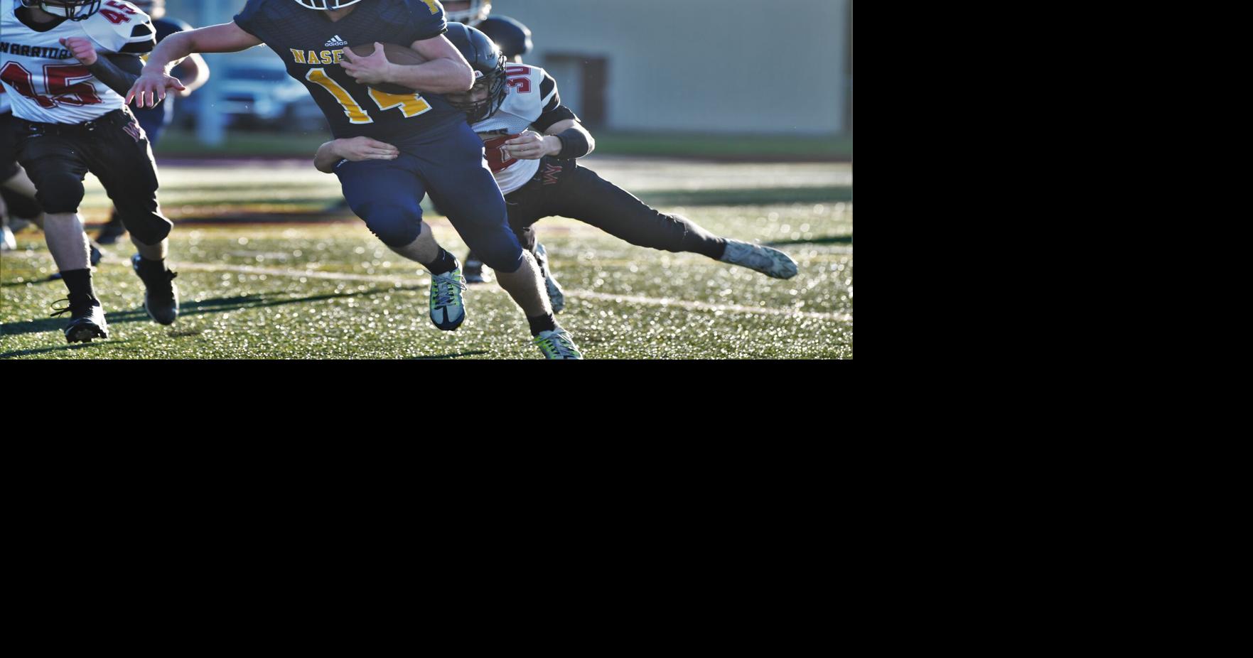 1B High School Football Naselle blitzes AlmiraCouleeHartline to