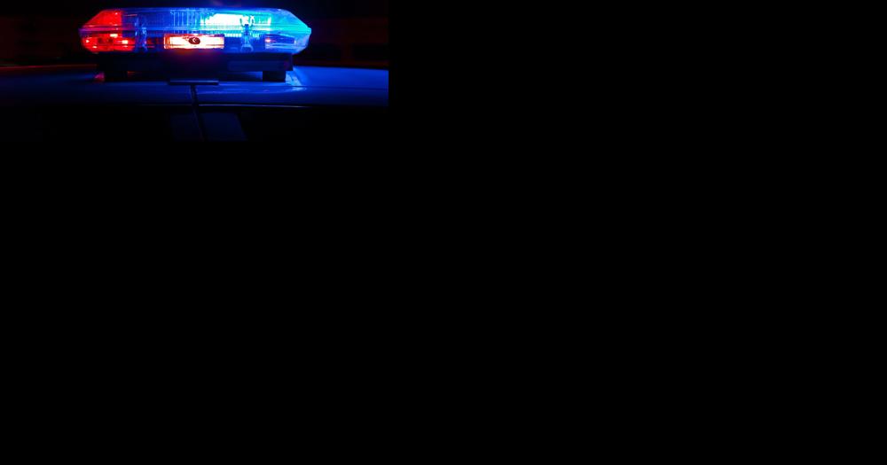 Cowlitz County deputies arrest shirtless man suspected of assault - Vimarsana News