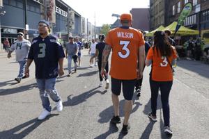 Seahawks fans have strong feelings about Russell Wilson's Seattle return