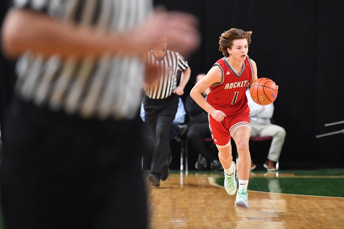 1A High School Boys Basketball Marin hits gamewinner to lift Castle