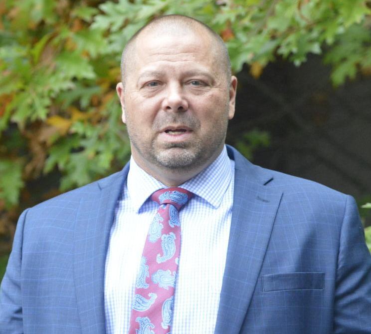 Cowlitz County District Court judge pleads guilty to reckless driving