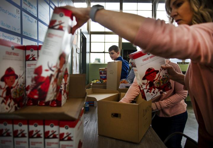 'Backpack' snack program fills needs for homeless students