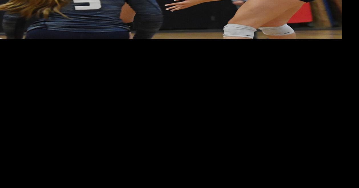 1B High School Volleyball Naselle comes up aces in sweep of Three