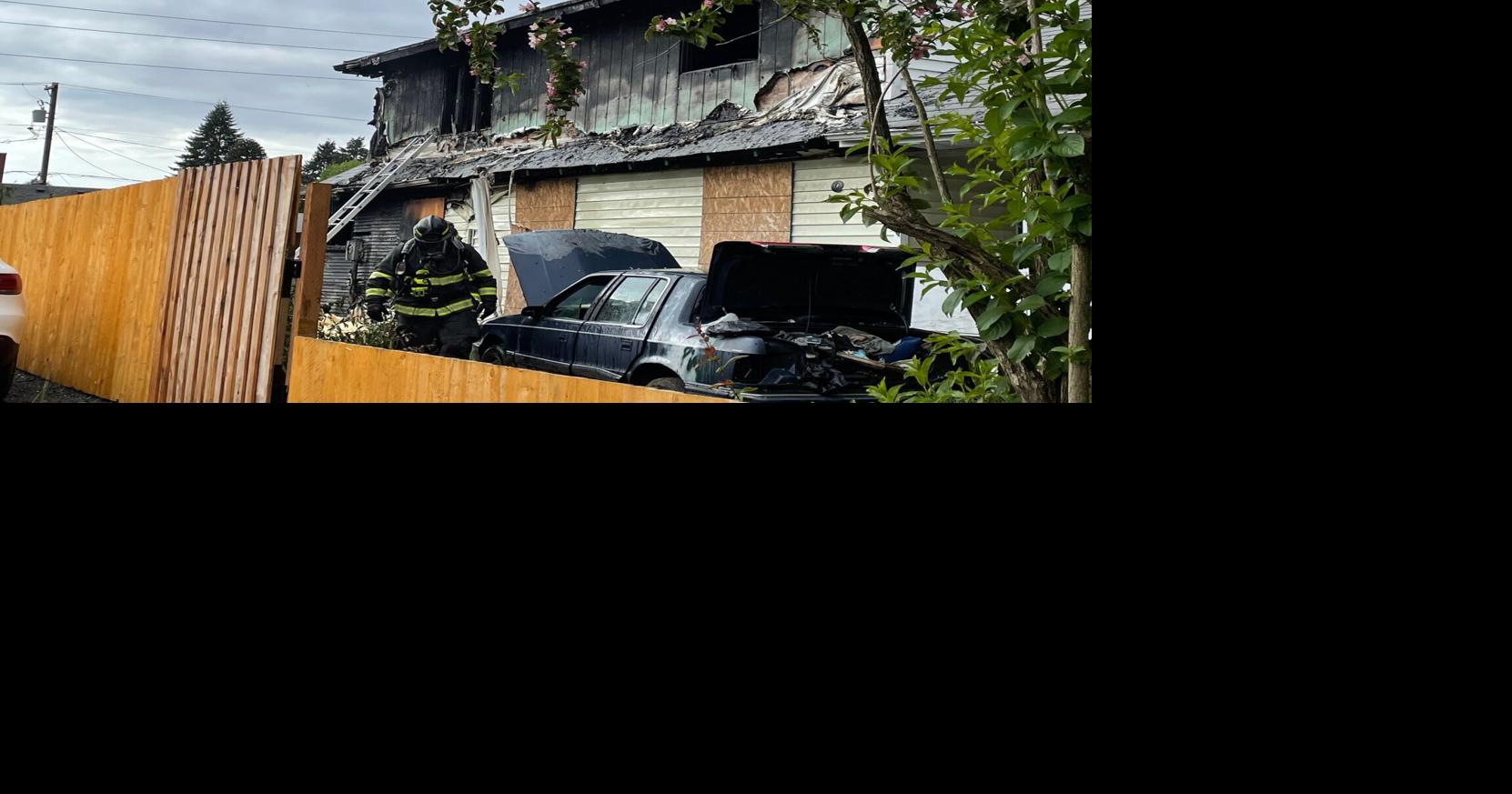 Abandoned Kelso house catches fire