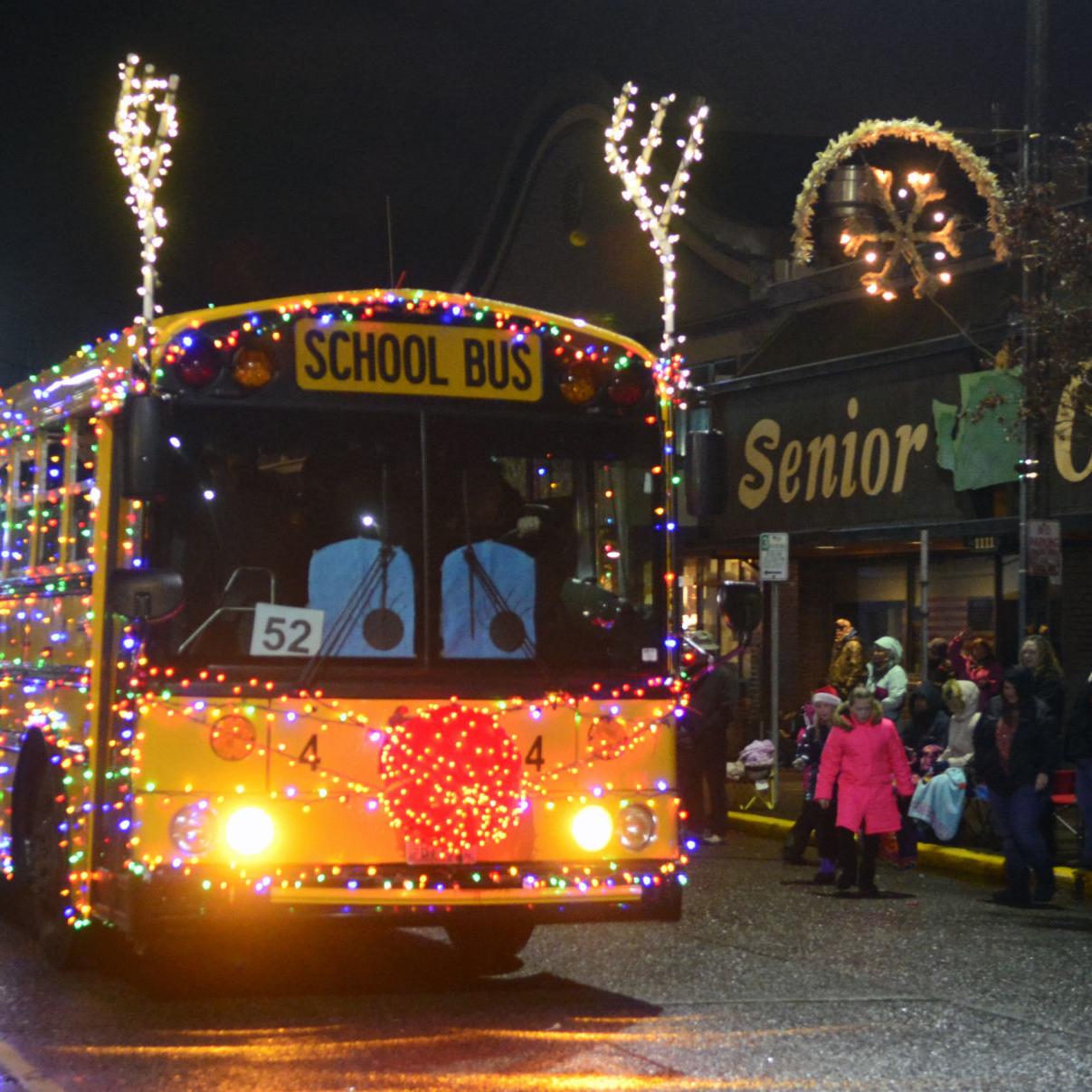 Twilight Christmas Parade Slated For Dec 1 Local Tdn Com Longview Washington Christmas Parade 2021