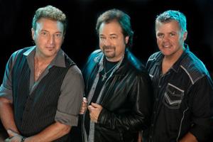 Lead singers of '90s country bands to hit county fair as new group