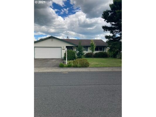3 Bedroom Home in Kelso - $395,000