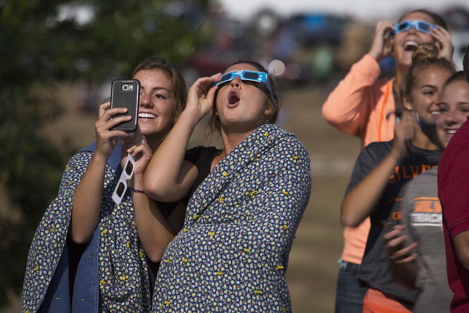Eclipse events stacking up in Oregon, as October 14 nears