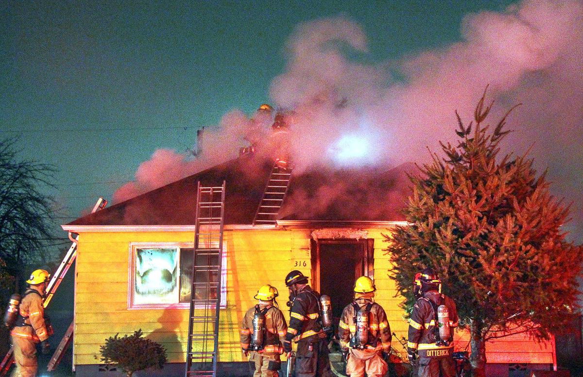 Early morning house fire displaces Longview family, damages home