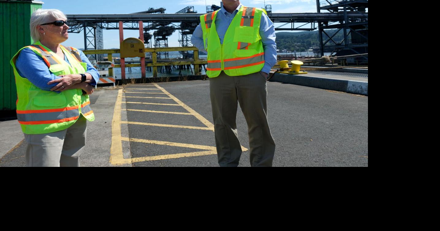 Washington Senator Patty Murray tours Longview port after influx of federal grants for green projects