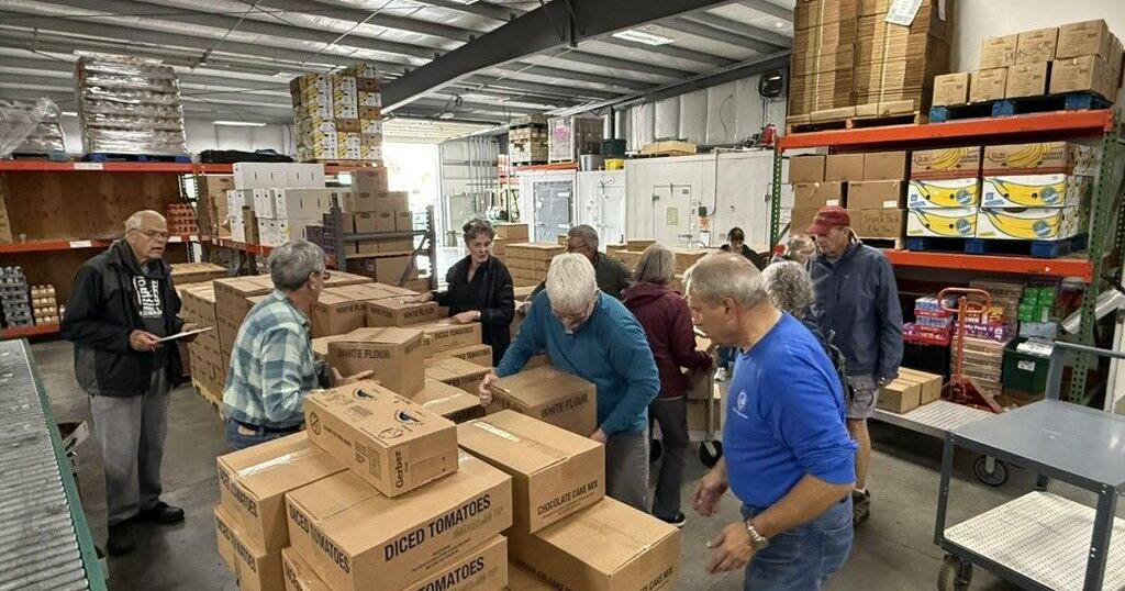 FISH receives 16-ton donation from Longview LDS church