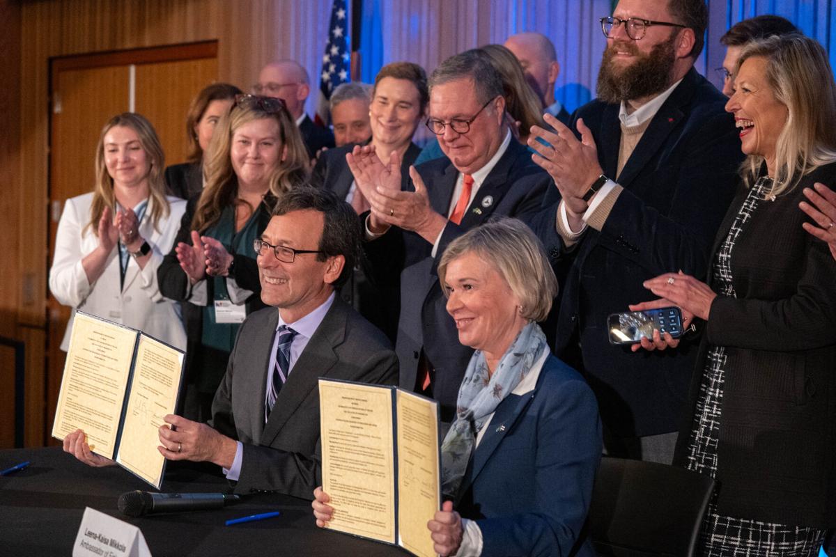 Washington, Finland sign cooperative agreement to build economic, innovation partnerships