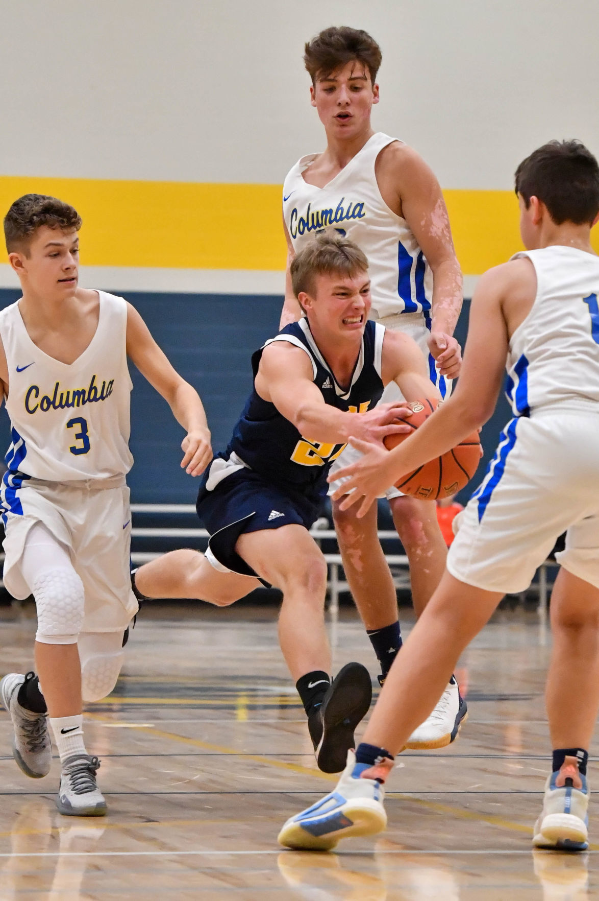 Naselle uses 'signature' moves to fly past Kodiaks Preps+