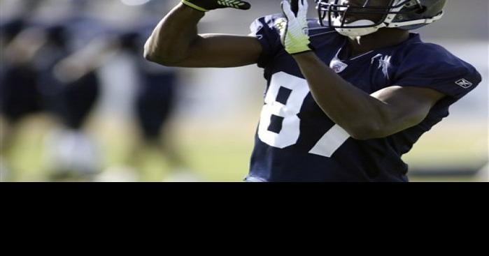 Versatility keeps Seahawks' Bryant on the field