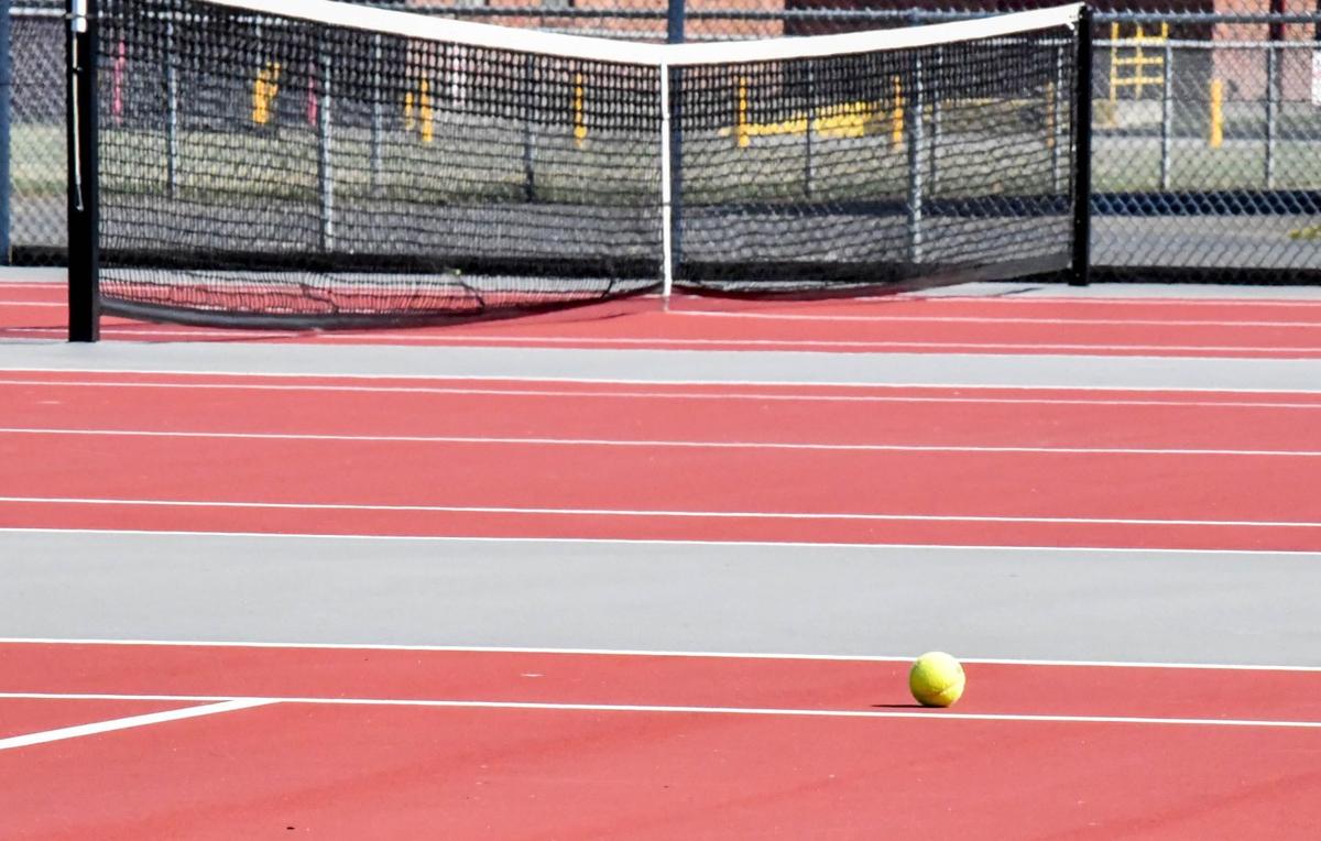 Empty tennis