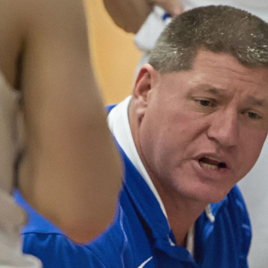 Crowd At School Board Meeting Backs Toutle Basketball Coach