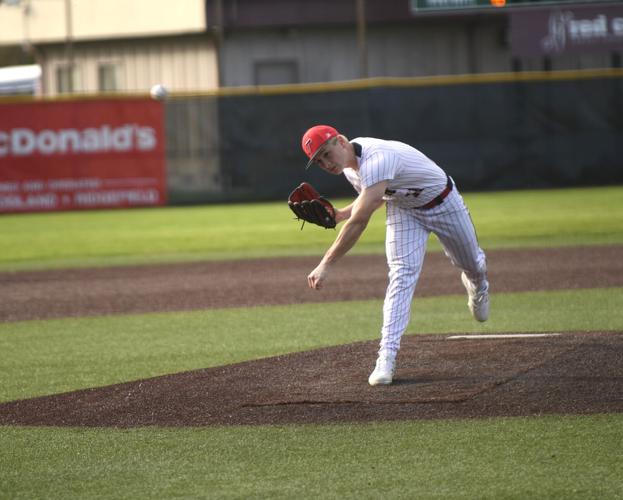 Jacks can't catch up to Rapids in baseball Friday