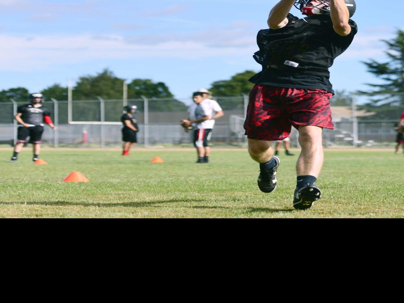 Prep Football R A Long Freshmen Getting Extra Time With Coaches