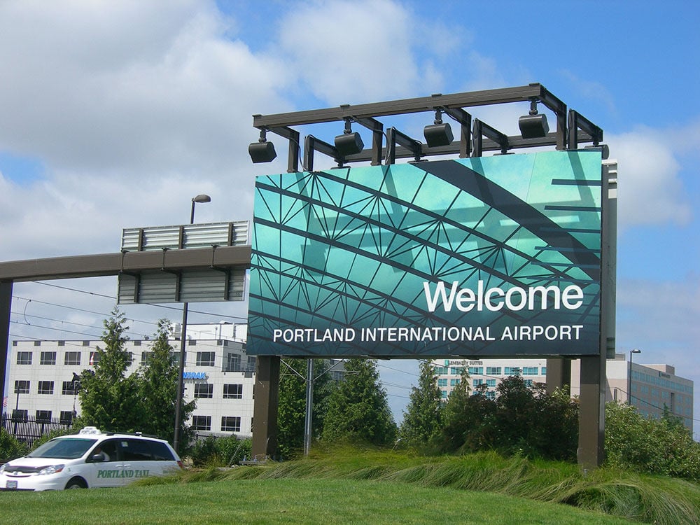 The Portland Airport: The Carpet Replacement Project That Went Viral, 2016-09-09