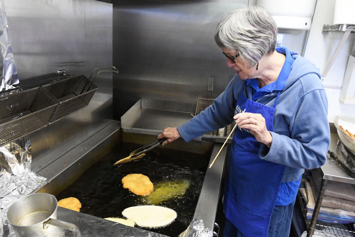 Longview-Kelso service club serves familiar Go 4th treat for over three  decades to help local children