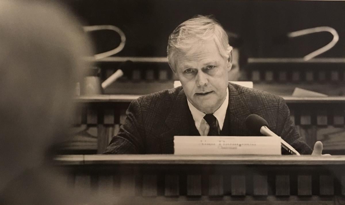 Alan Thompson