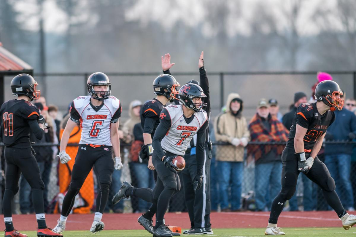 Kalama wins instant classic, 44-42
