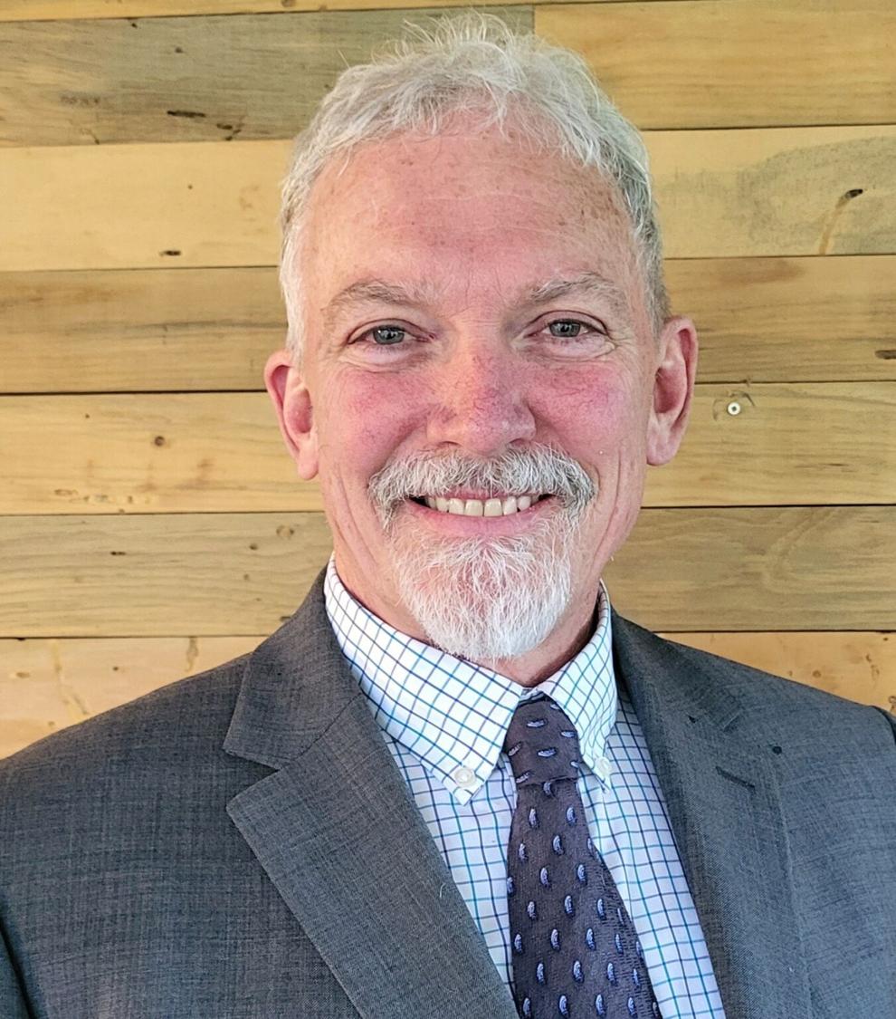 Cowlitz County commissioner candidates discuss county judges