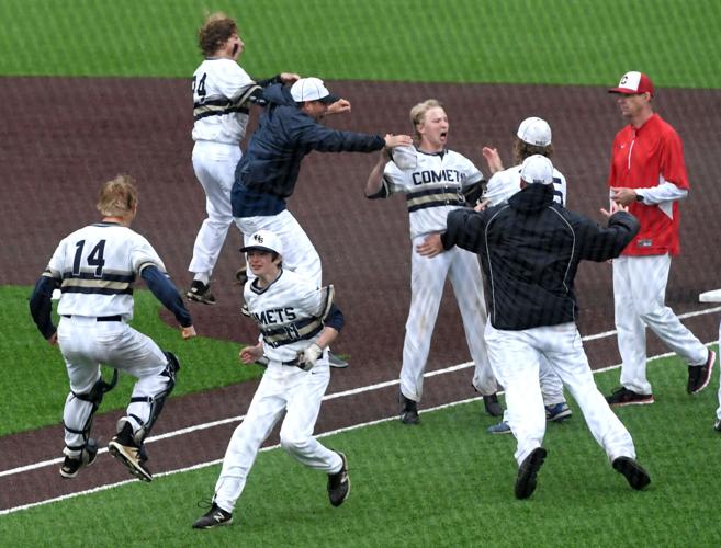 1B State Baseball Naselle outlasts Crosspoint and the rain to win state title
