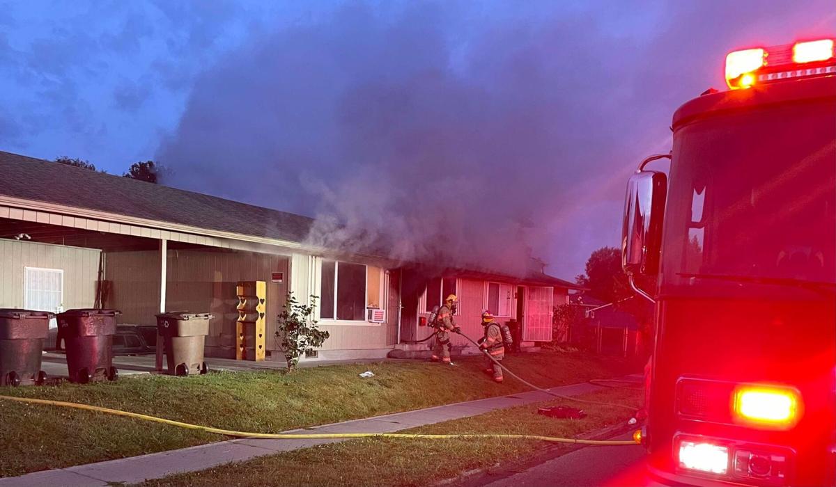 Passerby alerts Longview residents of fire in their duplex