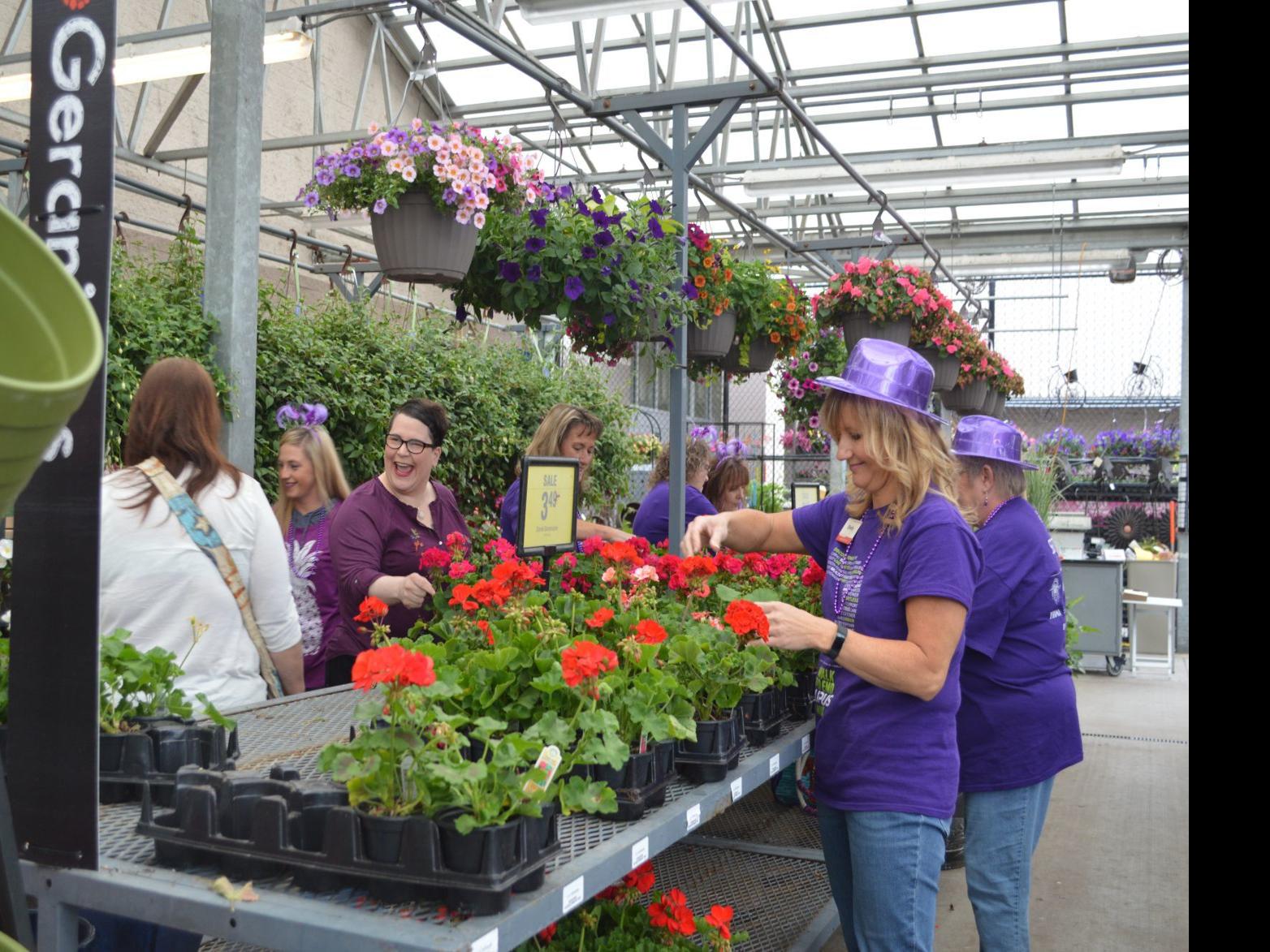 Fred Meyer Employees Raise Awareness Of Lupus Local Tdn Com
