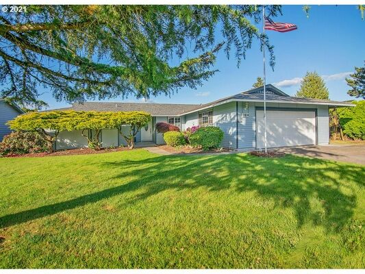 3 Bedroom Home in Longview - $299,900