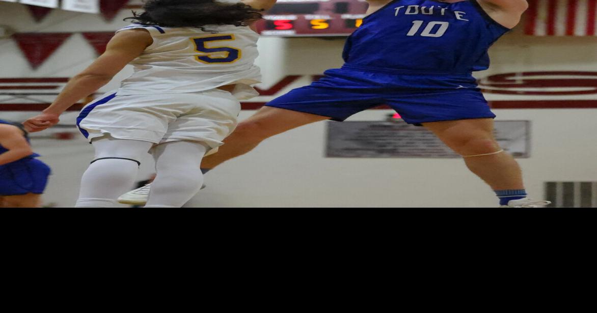 2B High School Boys Basketball: Swanson #39 s 49 lifts Toutle Lake over