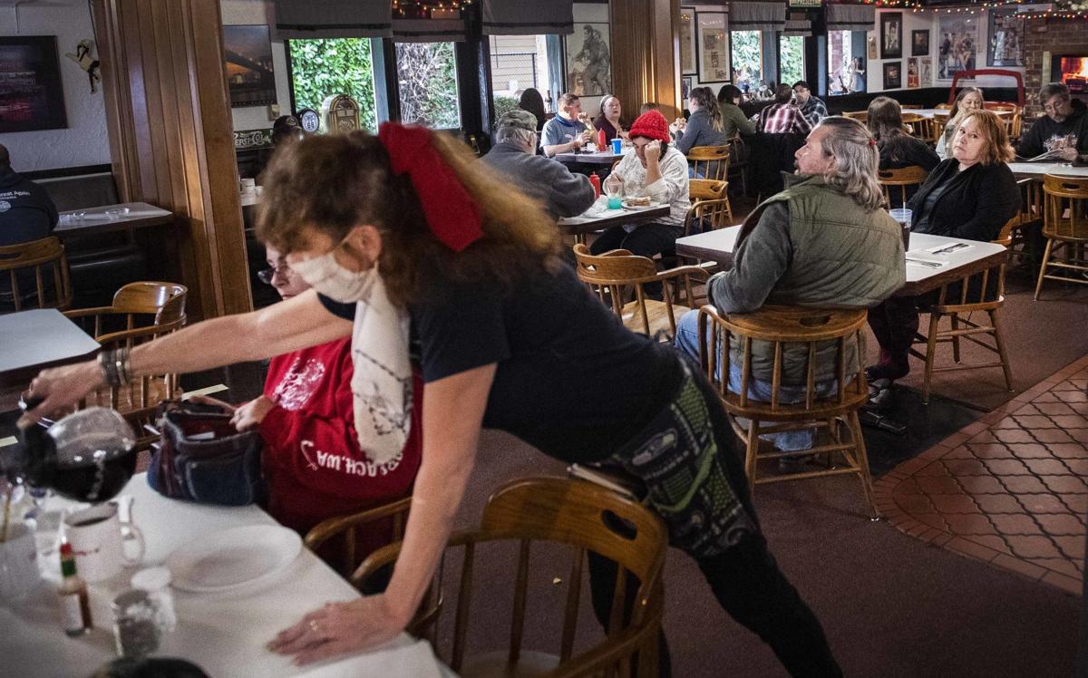 Indoor dining at Stuffy's II