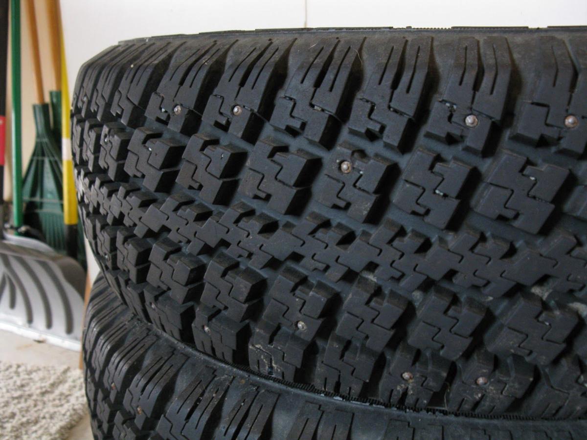 Studded tires legal Nov. 1 in Oregon, Washington Washington