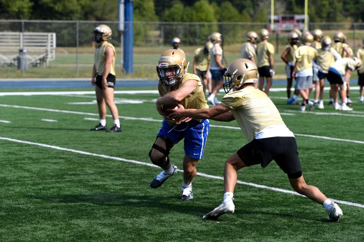 Prep Football Preview: Huge Kelso Hilanders primed to push opponents around