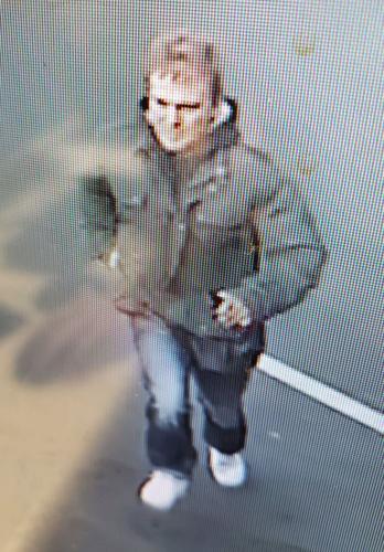 Police search for attempted carjacking, drug possession suspect in Woodland