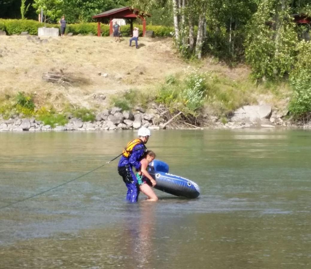 Cowlitz County authorities urge water safety amid high temperatures