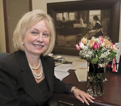 glenys hill superintendent kelso retire june tdn plans retires spend she travel