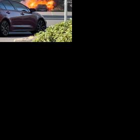 UPDATE: Car ignites on fire at Kelso Safeway - Vimarsana News