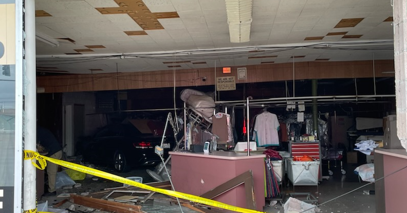 Car hits Longview dry cleaners Thursday - Vimarsana News