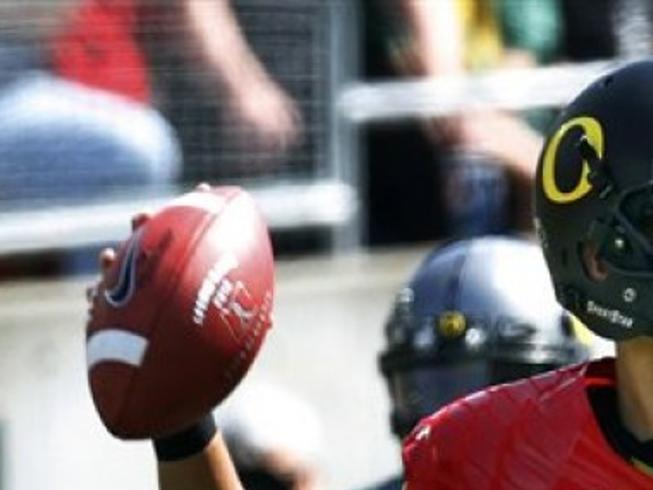 Download Marcus Mariota Wins Qb Job For No 5 Oregon Sports Tdn Com PSD Mockup Templates