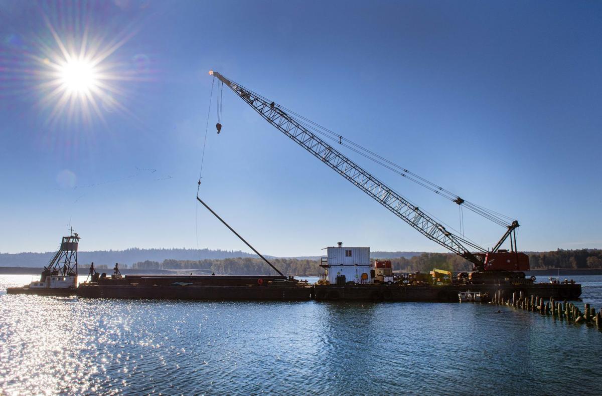 'Marking for safety' Army Corps replaces king piles on Columbia River