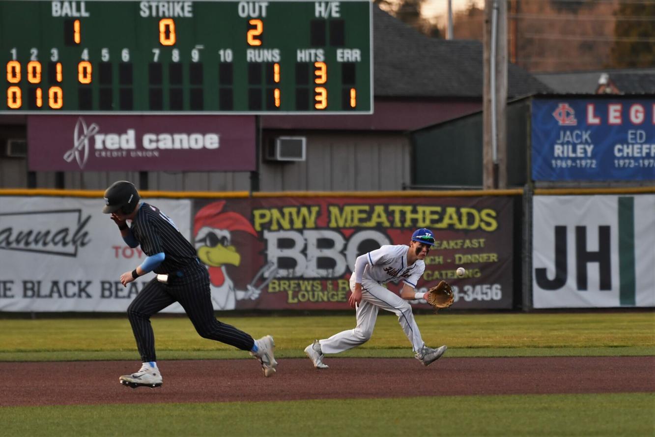 NWAC Baseball Kelso's Marshall, Hoover and R.A. Long's Childers ink
