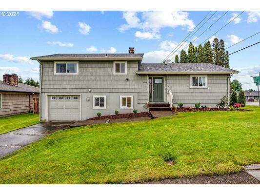 3 Bedroom Home in Longview - $369,900