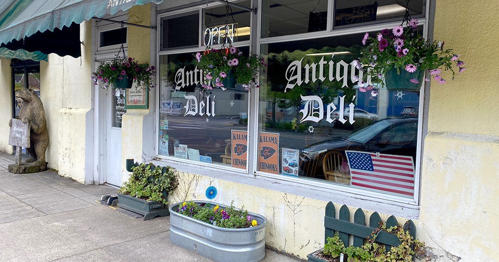 Signature Fare: Kalama deli shop sells Thanksgiving-inspired sandwich on ‘home-baked’ bread | Local