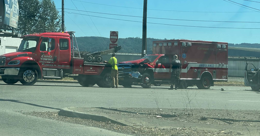 WSP: Ambulance patient uninjured in Longview wreck